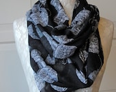 Beautiful vintage purfume bottles print Snood Scarf for summer