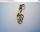 ON SALE Vintage Treble Clef Charm 10k Gold Marked, Vintage Gold Charm, Musical Charm Vintage Jewelry jewellery