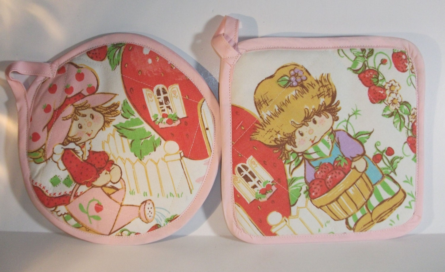 Strawberry Shortcake   Pot Holders -Set of 2      Handmade  American Greetings