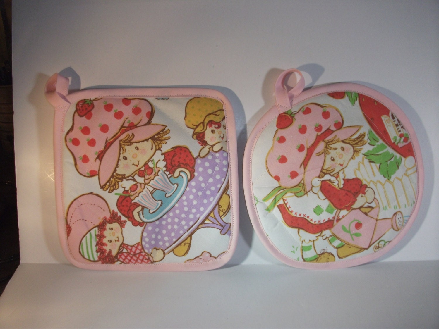 Strawberry Shortcake   Pot Holders -Set of 2      Handmade  American Greetings