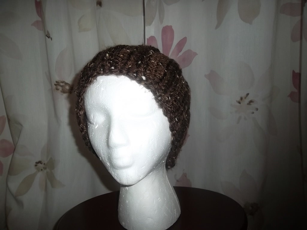 Hand knit women,teens, girls hat- winter acesorie/ valentine gift
