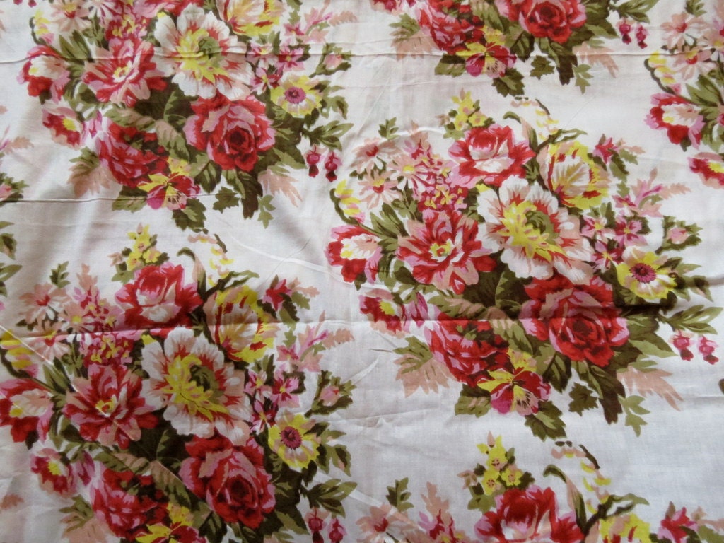 A9 - White Floral Patterned Cotton - One Yard