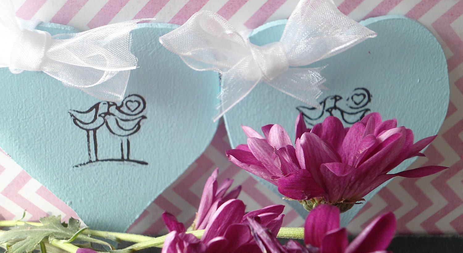 Wedding Wine Charms Toasting Charms LOVE BIRDS Toast Wedding Favors Toasting Flutes Wine Charms Magnets Gift Bride and Groom Placecards