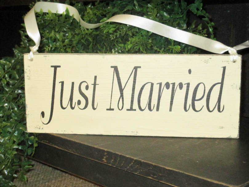 Just Married Wedding Sign/Wedding Prop/Shabby Chic/Vintage Style Wedding Sign-Two Sided-Just Married-Thank You