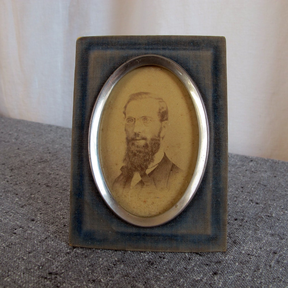 Portrait Framed Victoirian Albumin Print Bearded Gentleman Velvet