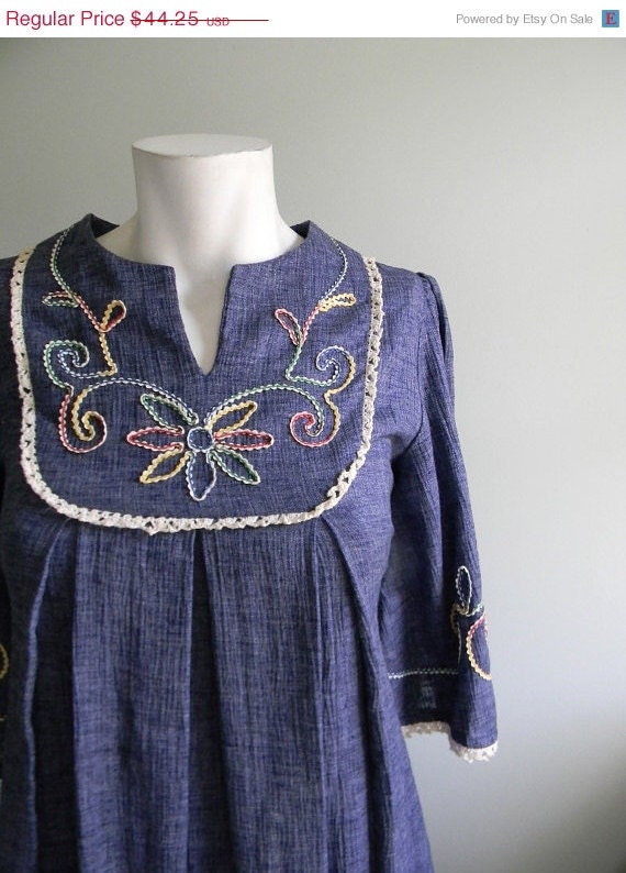 Memorial Day Weekend SALE vintage. 70s Blue Cotton Kaftan / 70s Kaftan / Maxi Dress / S M