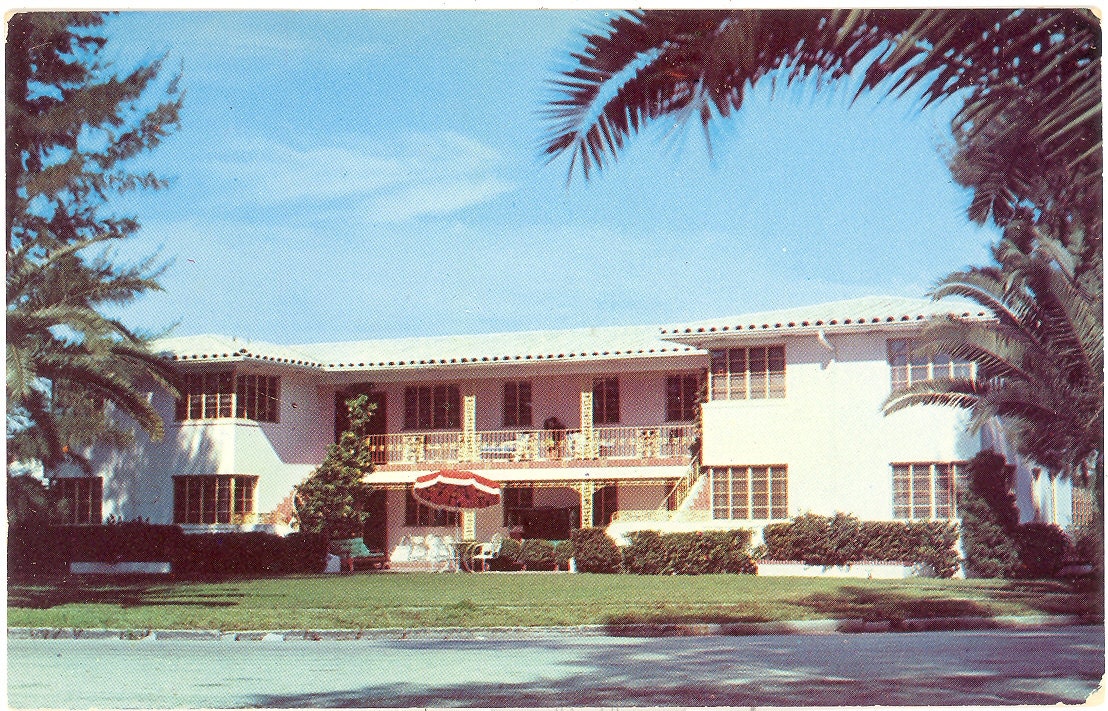 Vintage Florida Postcard - Sarasota - Lido Beach - Westgate Apartments Motel Golden Gate Point