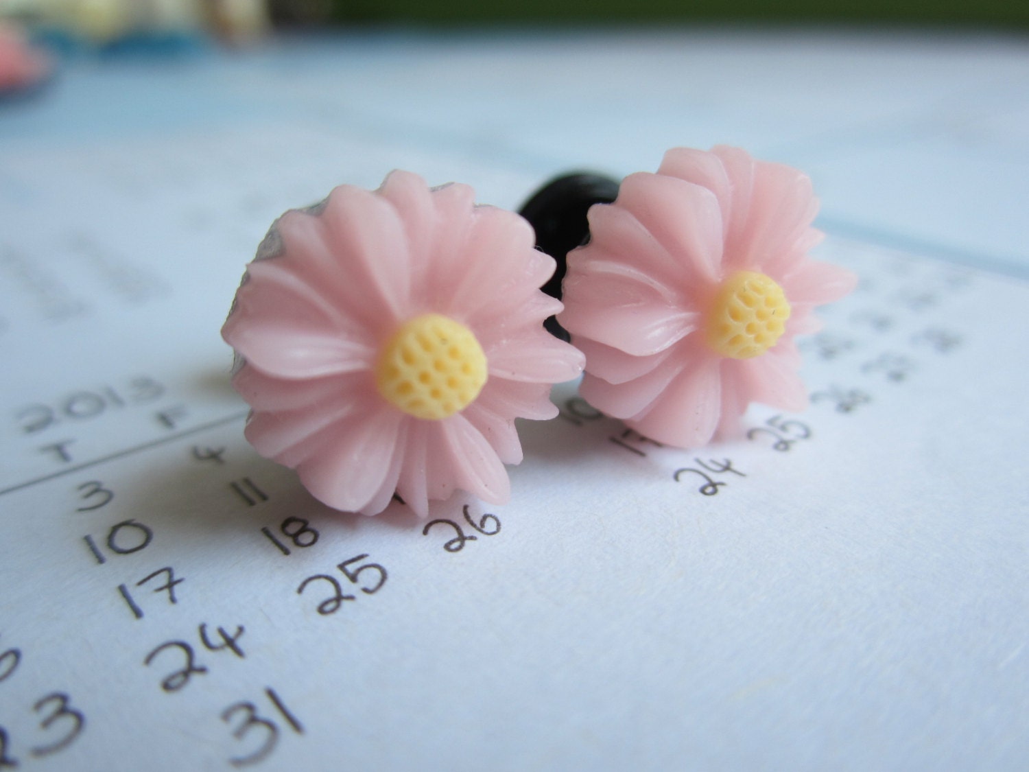 Plugs - Gauges - Pale Pink Daisy