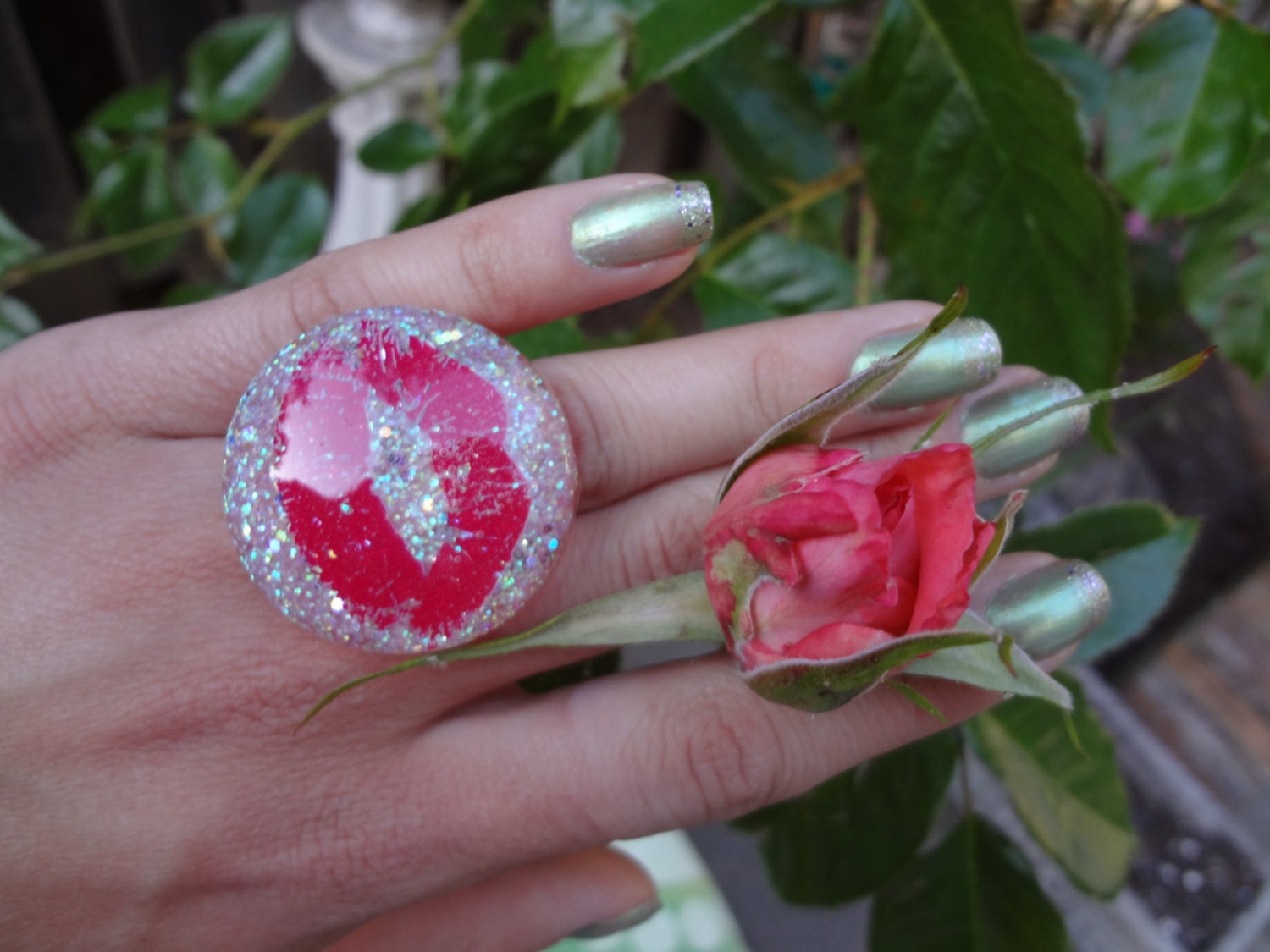 Red Lipstick Kiss Resin Ring