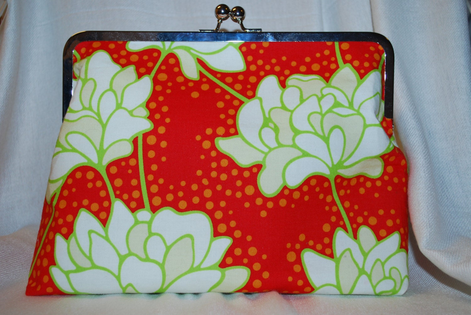 Red and Lime Green Floral Print Clutch Crossbody Handbag with Green Leafy Lining
