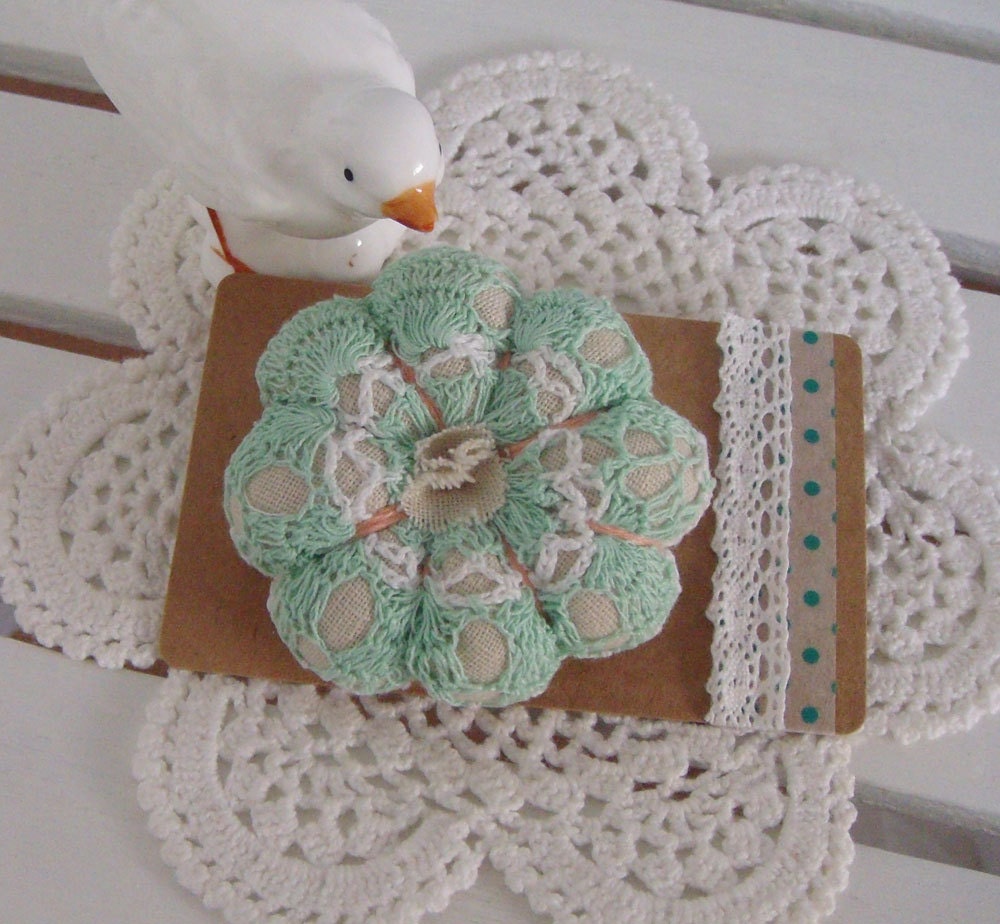 Flower Blossom Brooch - Crochet Mint (263)