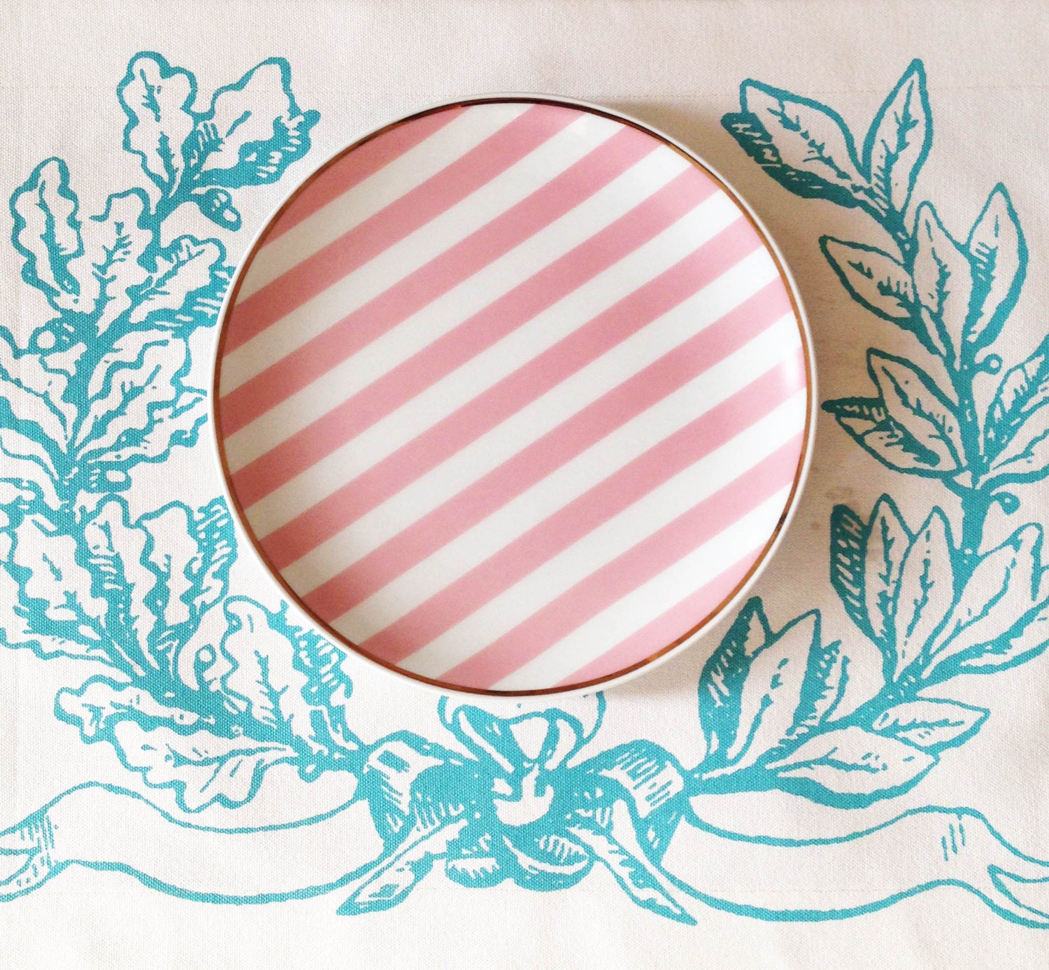 Pink stripe Porcelain Plate