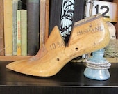 vintage wooden shoe form - HiGH HEEL - HISPANO - stiletto, pointed toe