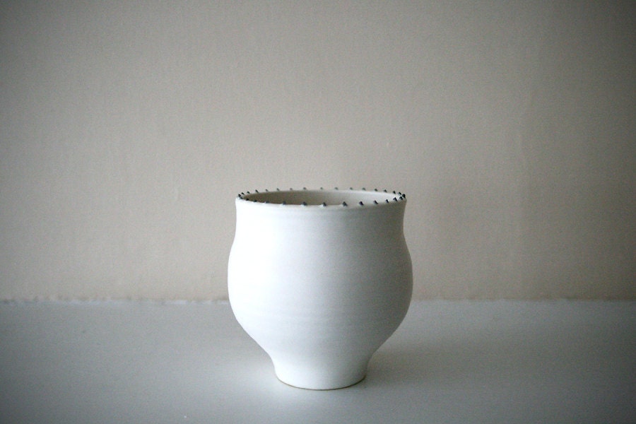 Elegant Matte White Stoneware Vessel / Rim of Tiny Black Dots / Ostrich-Egg Matte Finish / "ORBICULAR"