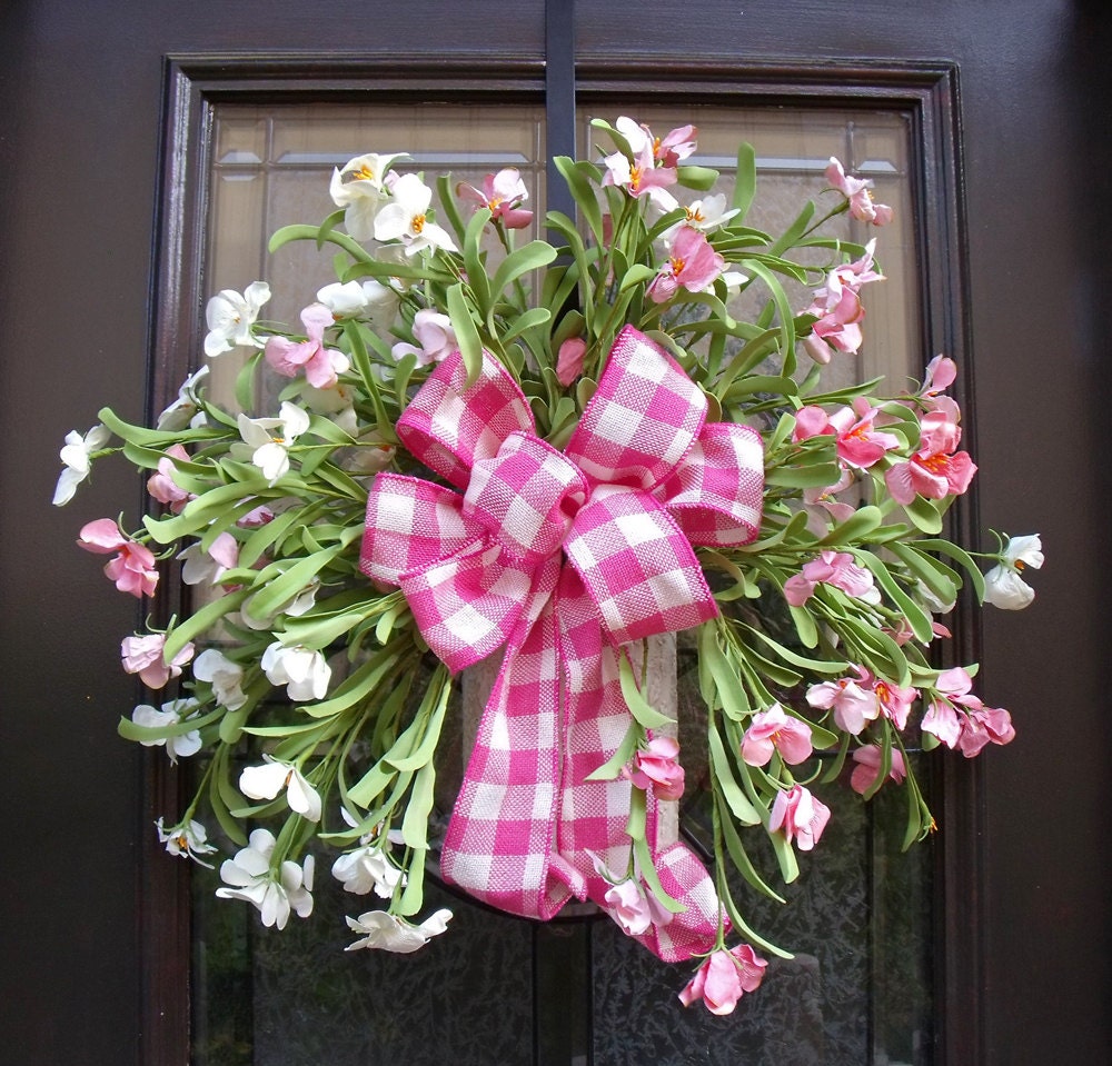 Summer Wreath, Pink Wall Floral Arrangement, Wall Pockets, Cottage Chic Decor, Flower Arrangement