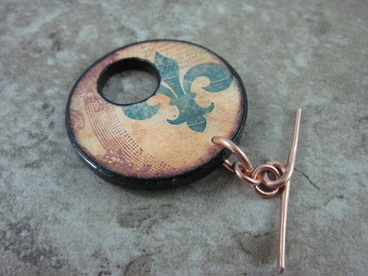 Fleur De Lis Toggle 1.5 inch Ephemera French Toggle