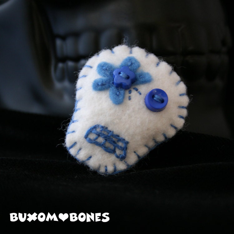 Sugar Skull Brooch - Halloween Brooch - Dia de los Muertos Brooch - Day of the Dead Brooch- Gothic Brooch  - Jewelry Brooch