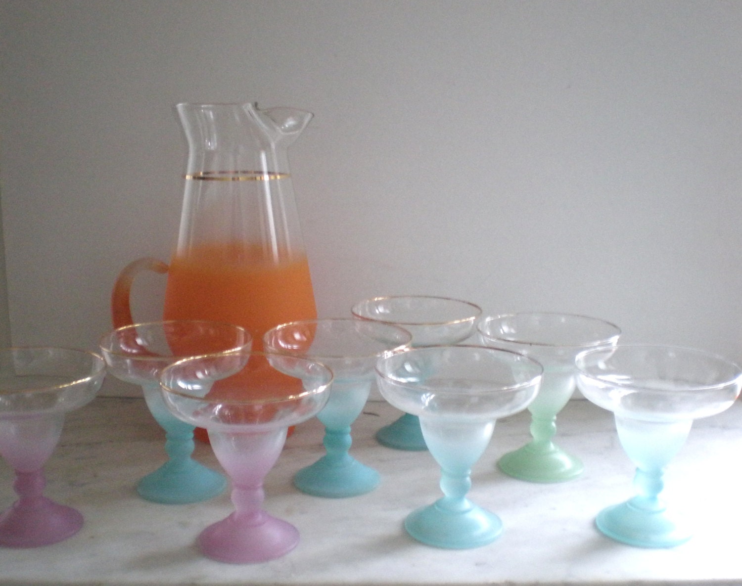 Vintage Blendo Ombre Pitcher and Glass Set (9)