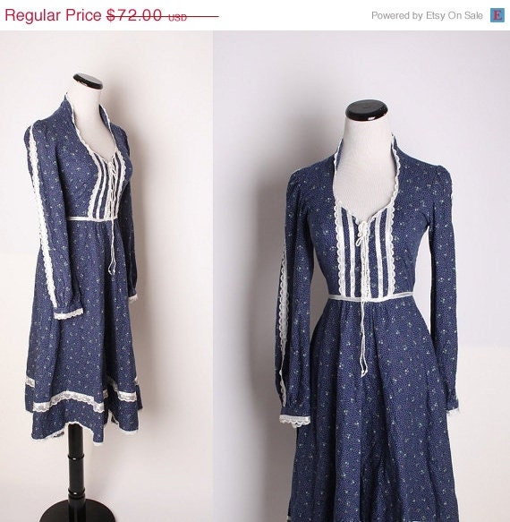 Vintage Clothing / Gunne Sax Dress / Gunne Sax / Vintage Dress  / Dresses / Prairie / Edwardian / Navy Blue / Floral / Vintage Lace / 1398