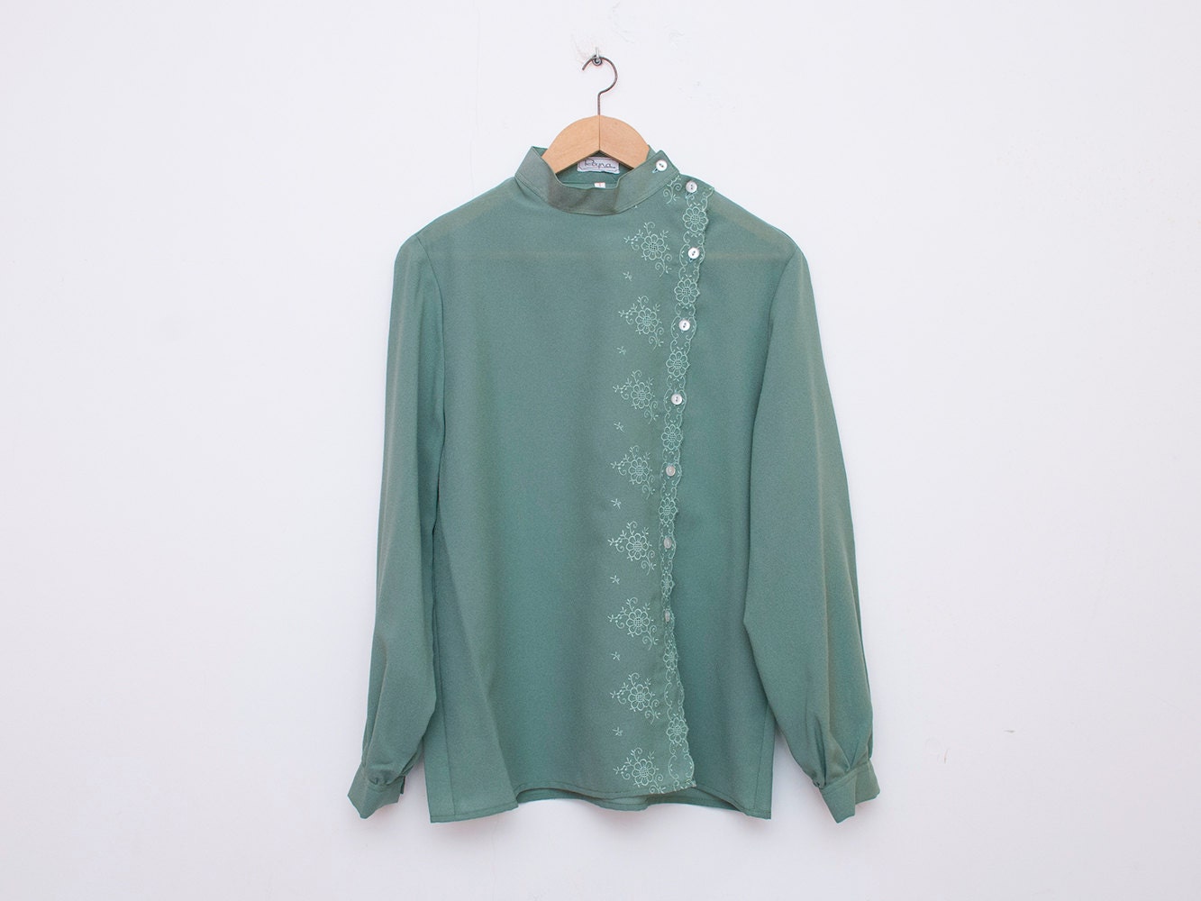 70s Nos vintage green blouse floral embroidery