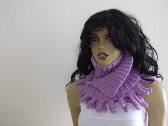 Violet scarf / hand knit neck warmers/ lilac cowl