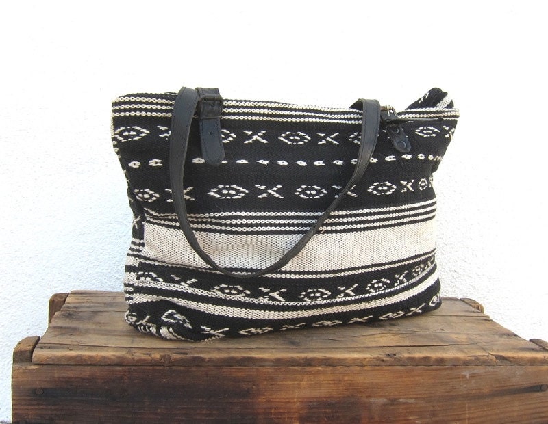 Vintage Woven Black and White Cotton on Tote bag w/Leather Straps