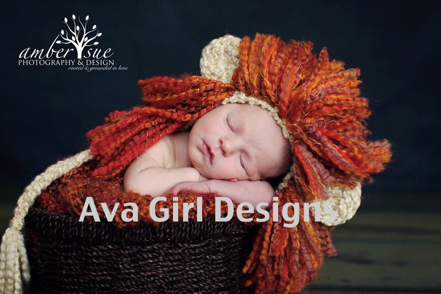 Knitted baby lion hat deluxe mane