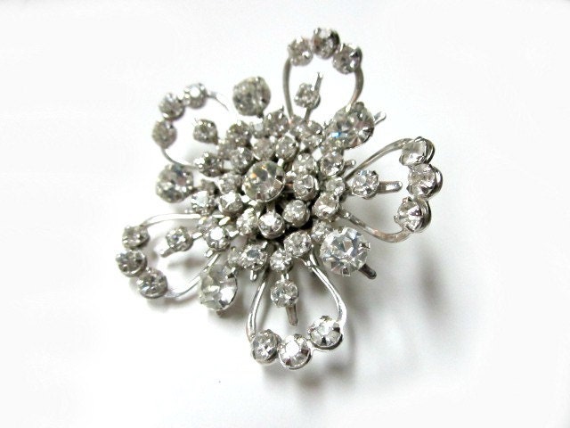 Vintage Rhinestone Flower Snowflake Brooch Pin