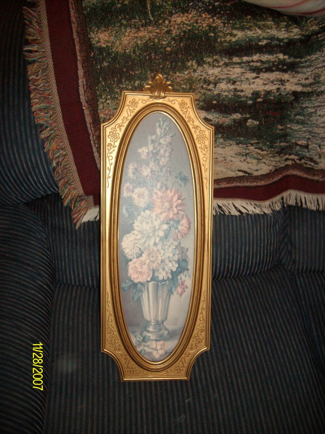 Free Shipping--Vintage Floral Picture in Ornate Gold Plastic Frame