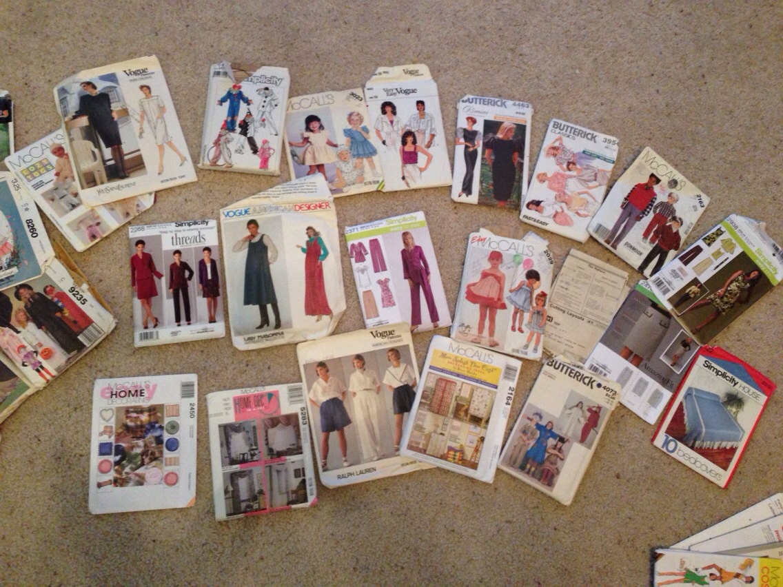 Lot of over 40 vintage sewing patterns. Children. Adult. Costume. DIY. Vintage. Sewing patterns. 
