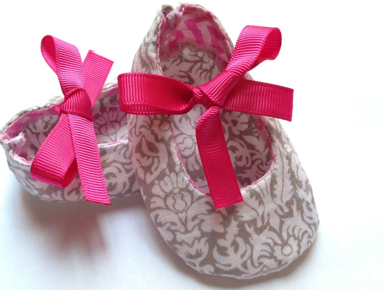 Newborn Baby Damask and Chevron Print Crib Shoes Hot Pink- Gray 