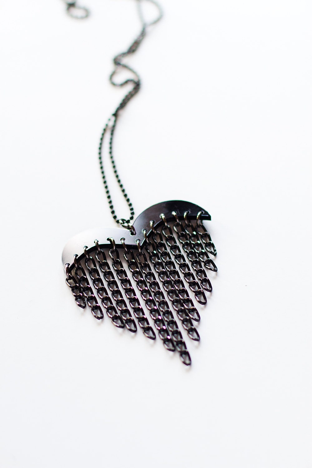 Heart & chains necklace