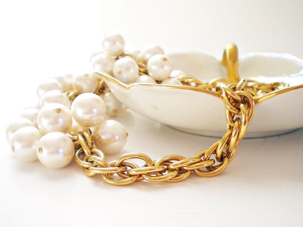 Pearl Necklace, Vintage Napier Necklace, Chunky Pearl Choker, Heavy Gold Chain, Bridal Necklace