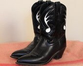 KILLER 1950's Style Inky Black Leather Peewee Cowboy Boots w/ White Inlayed Music Notes by Code West - Made in the USA - Mint - Womens 8 M