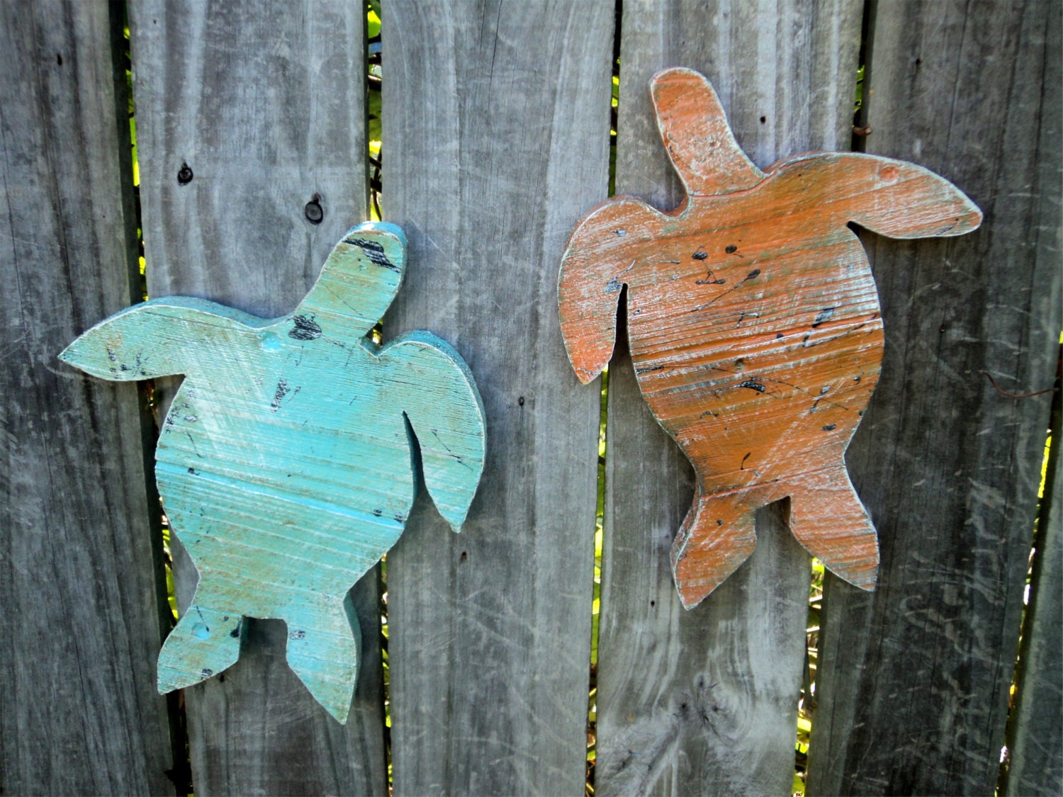 Rustic Wooden Sea Turtles Beach-y Casual By Thesavvyshopper1