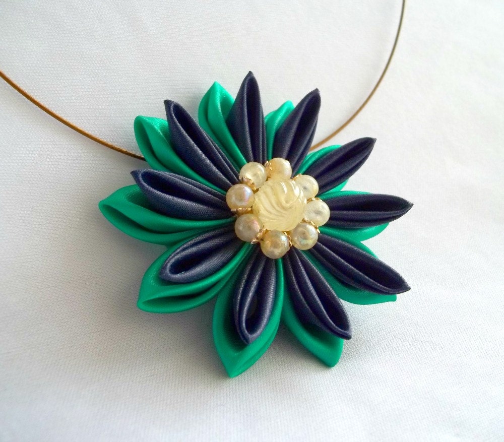 Emerald and Navy Water Lily Pendant Tsumami Kanzashi