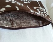 Florine in Sarsparilla Wristlet