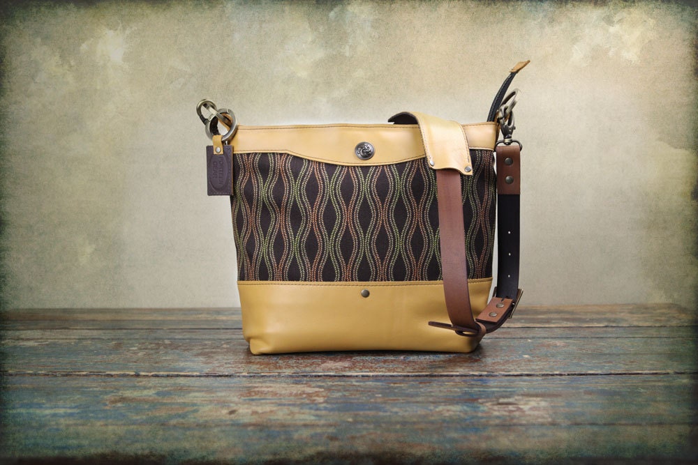 NEW Leather Camera bag - Convertible Handbag with Insert -  IN Stock