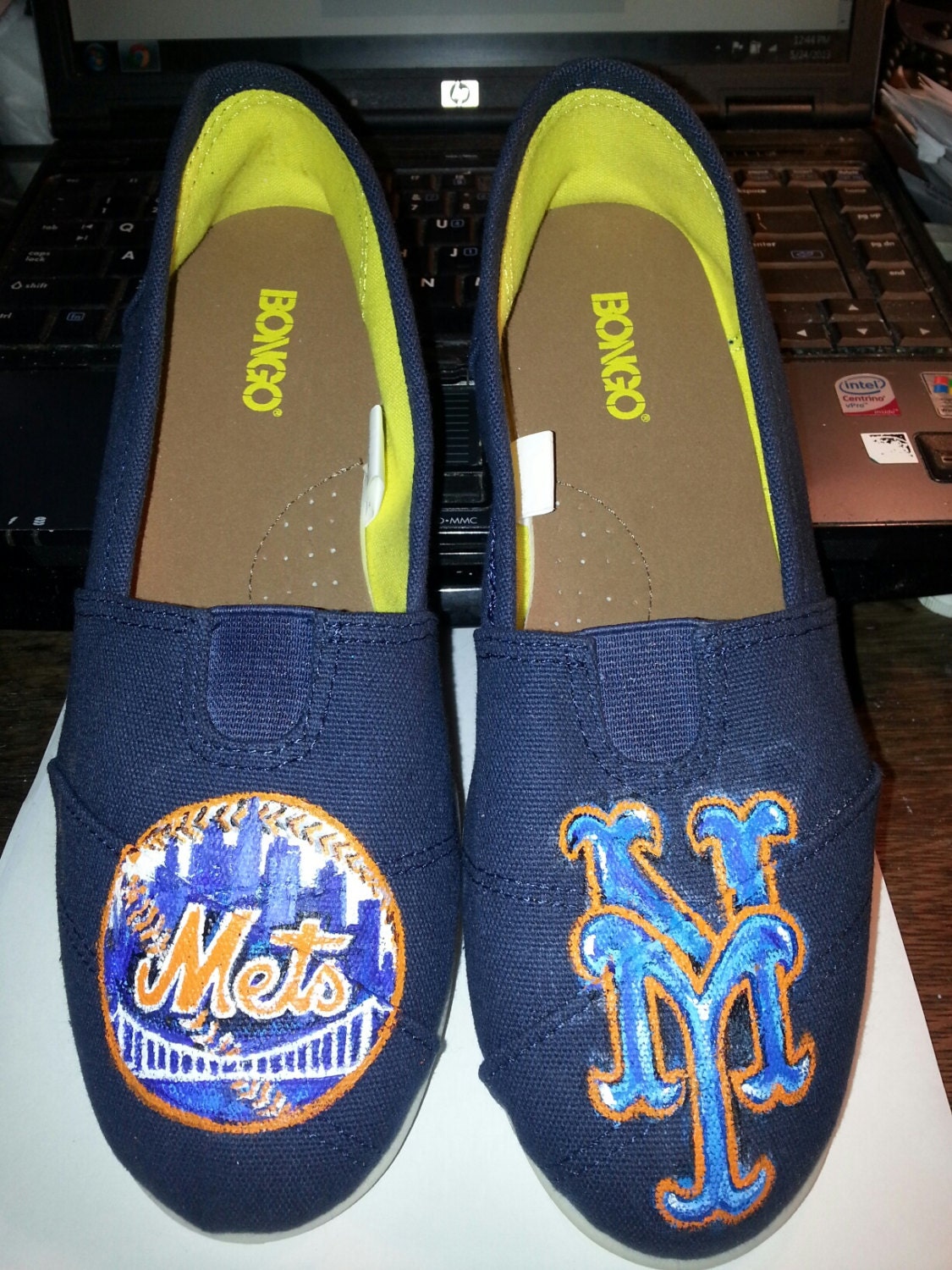Handpainted Mets Shoes NY Baseball Spirit Custom  any  SIZE any  DESIGN Toms Vans Converse