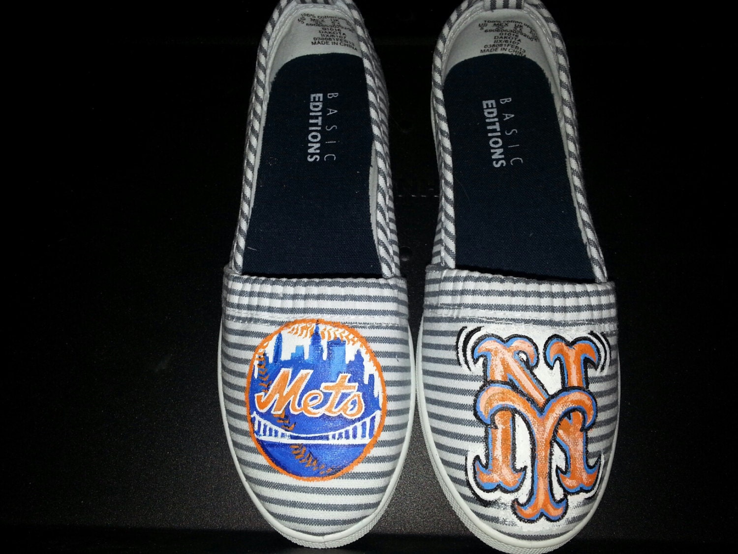 Handpainted NY Mets Shoes New York Baseball Spirit sneakers This size 5 or any  SIZE any STYLE any shoe    Toms Vans Keds Converse