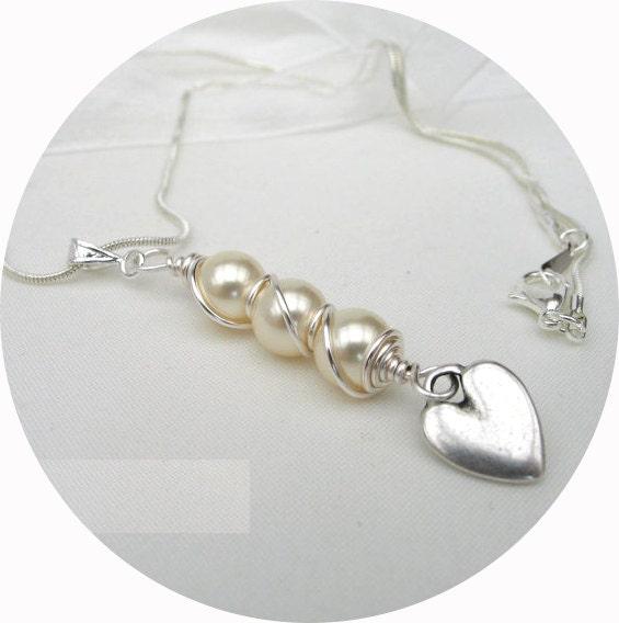 Swarovski Ivory Pearls Wire Wrapped Heart Charm Pink Gift Box Mothers Day or Bridal