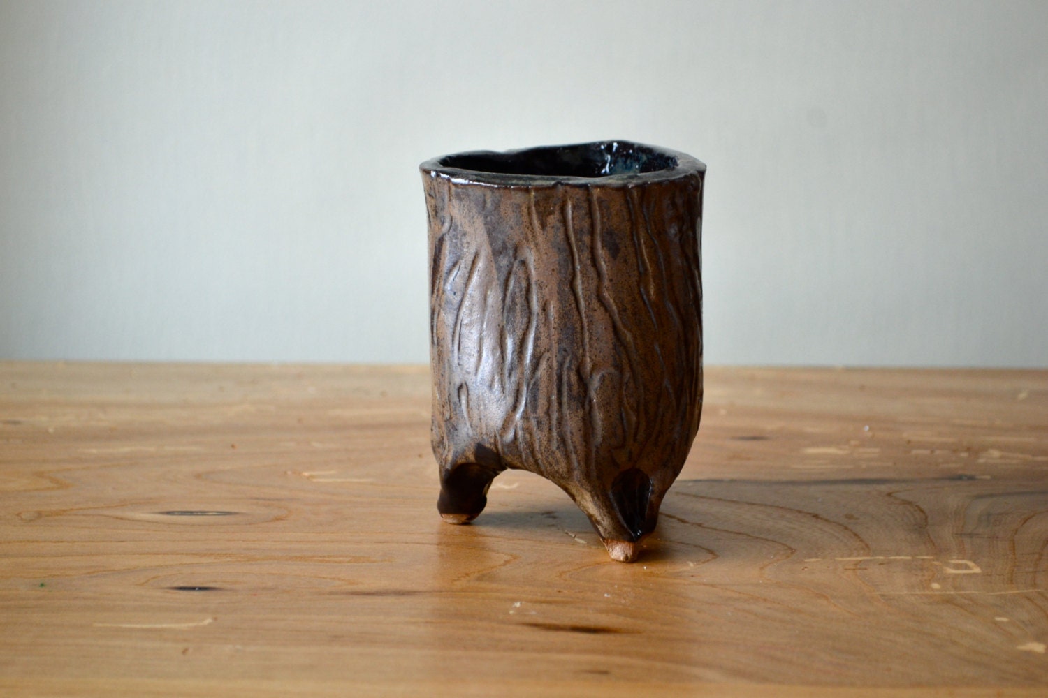 woodgrain tripod planter - succulent container