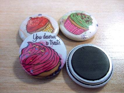 Magnets Set of 4 - Gorgeous Cupcakes - Refrigerator Magnets