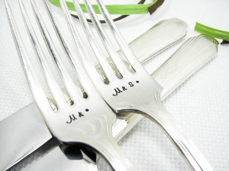 Mr and Mrs Forks - Hand Stamped Wedding Table Setting, Set of 2 Forks and Knives, Shabby Chic Vintage Silverware