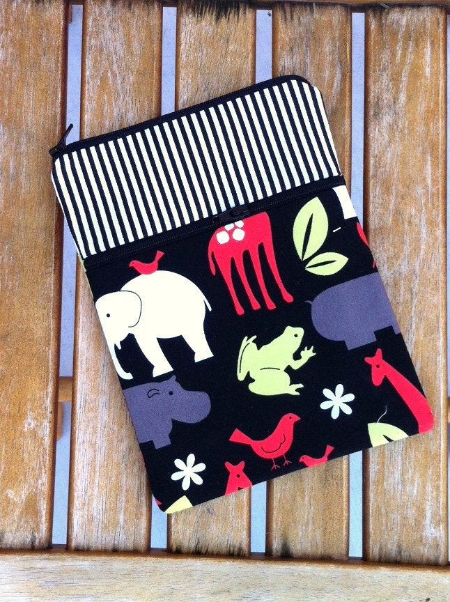 SALE - kindle paperwhite/touch/4/5 - SLEEVE (FREE personalization) - frog n friends