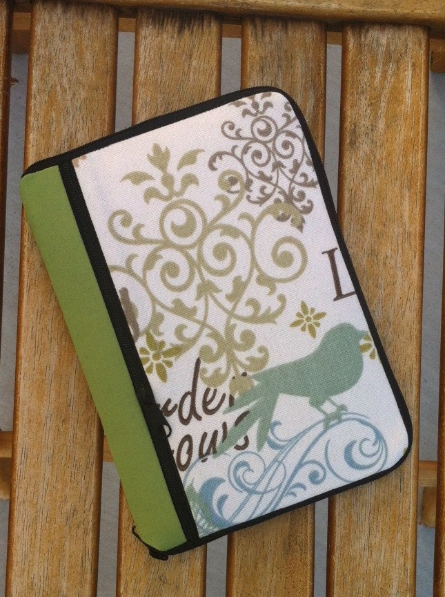 SALE - full zipper close (FREE personalization) HARD case - kindle/ nook/ other ebooks - garden grows beige