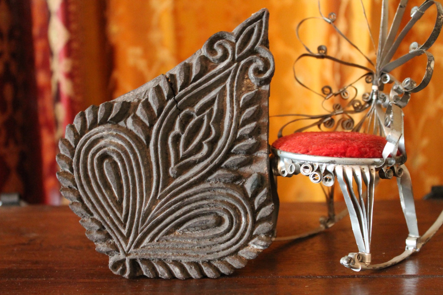 SALE Bold Paisley Indian Vintage Fabric Printing Block Art Tool