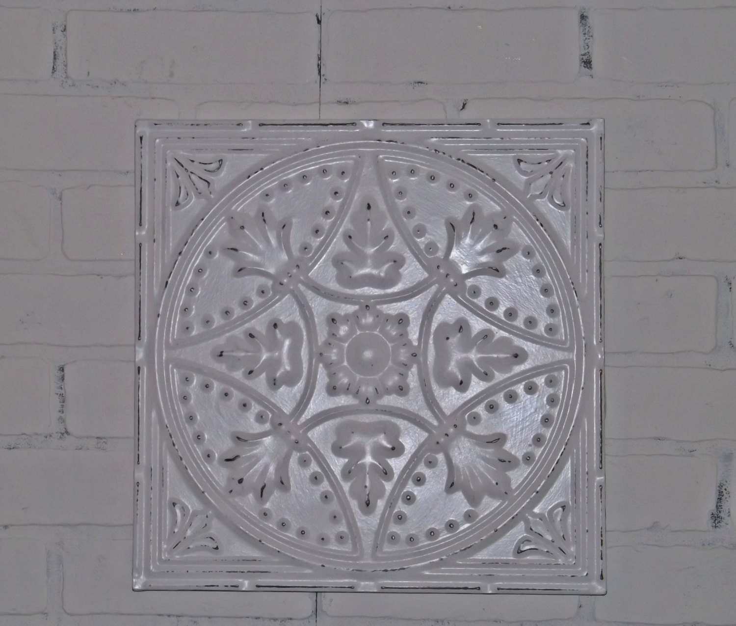 Metal Wall Decor / White / Metal Wall Decor / Wall Hanging / Shabby Chic Decor