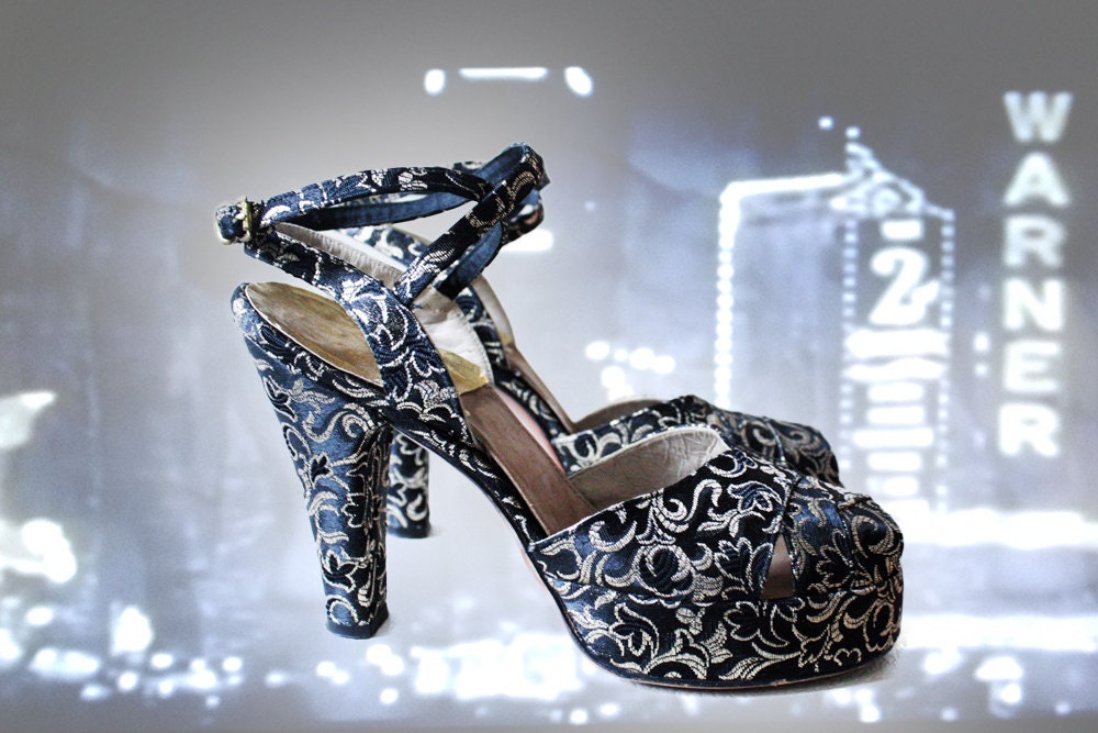 40s rare black and gold floral lace platform ankle strap heels womens us size 7.5 (narrow fit)