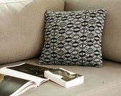 Large knitted pillow cover 50cm/19inch - AndyVeEirn
